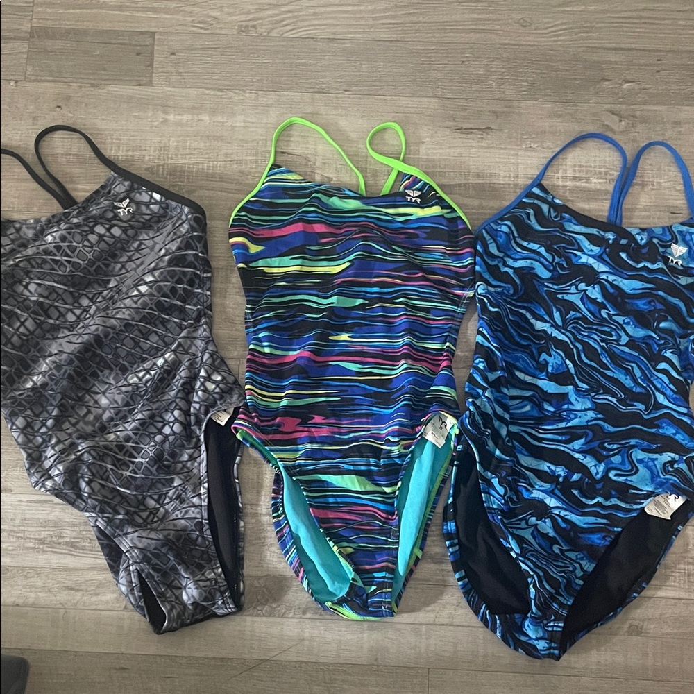 TYR competition swim bundle